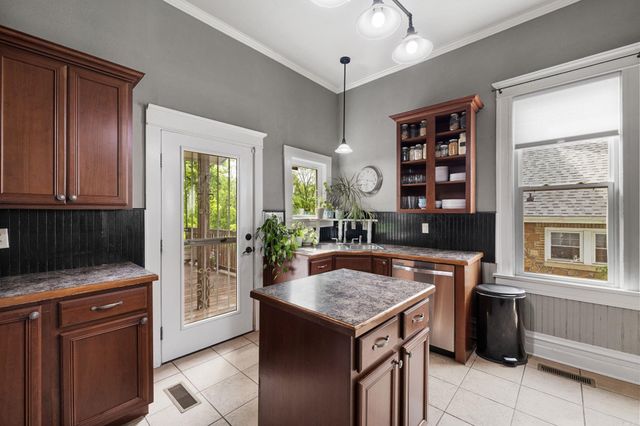 211 Barton Street, Little Rock, AR 72205