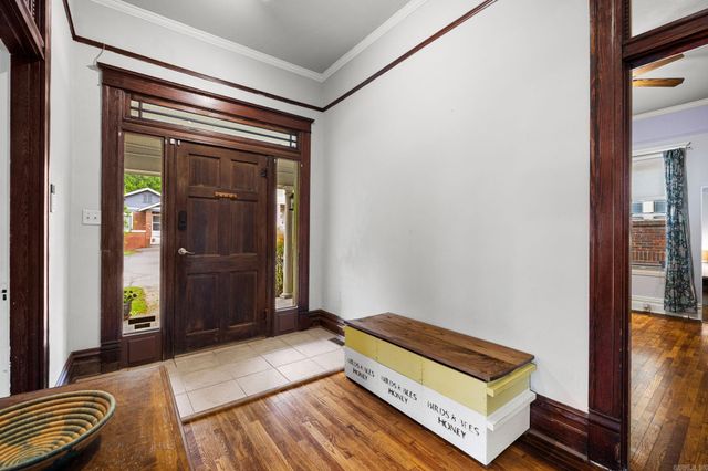 211 Barton Street, Little Rock, AR 72205