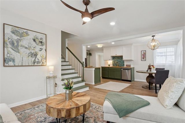 2201 Laguard DR, Hampton, VA 23661
