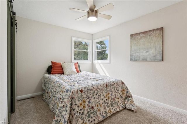 2201 Laguard DR, Hampton, VA 23661