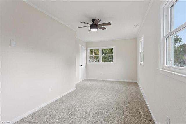 2201 Laguard DR, Hampton, VA 23661