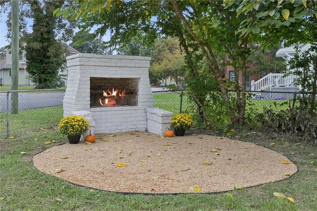 2201 Laguard DR, Hampton, VA 23661