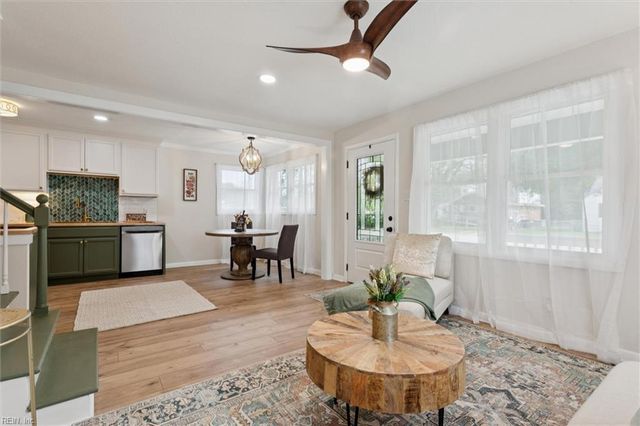 2201 Laguard DR, Hampton, VA 23661