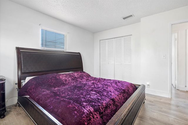 815 30th Court, West Palm Beach, FL 33407