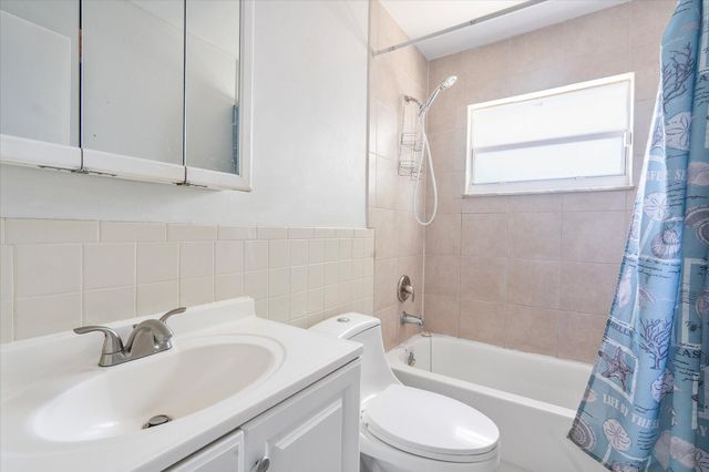 815 30th Court, West Palm Beach, FL 33407