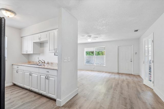 815 30th Court, West Palm Beach, FL 33407