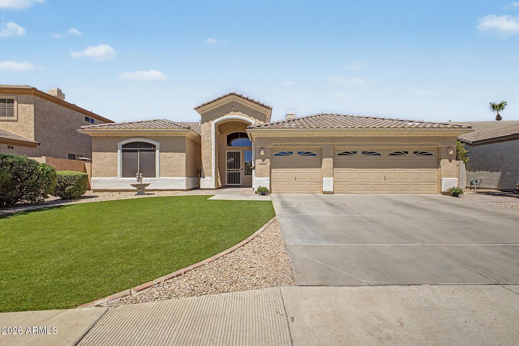 540 N MAMMOTH Way, Chandler, AZ 85225 — exterior