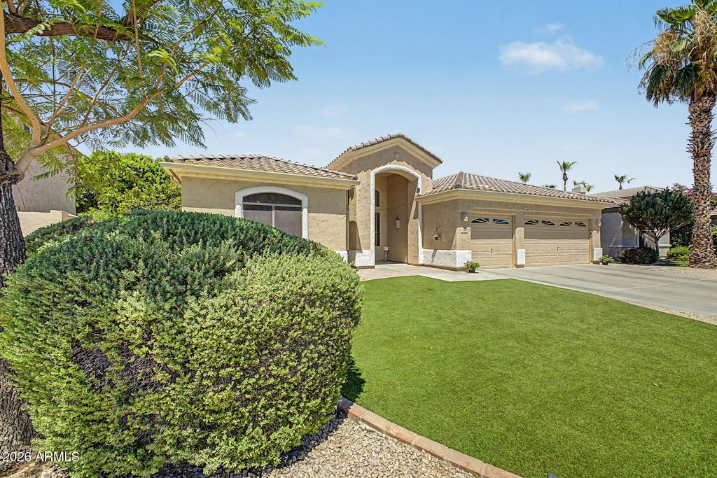 540 N MAMMOTH Way, Chandler, AZ 85225 — photo 2