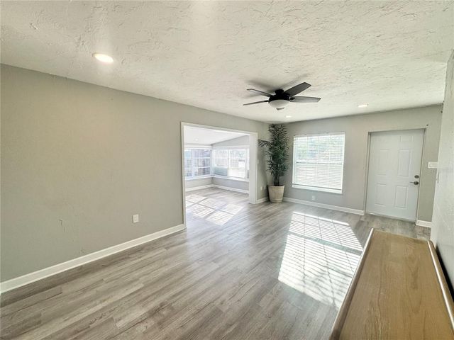 3913 S SHADE AVENUE, Sarasota, FL 34231