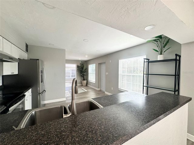 3913 S SHADE AVENUE, Sarasota, FL 34231