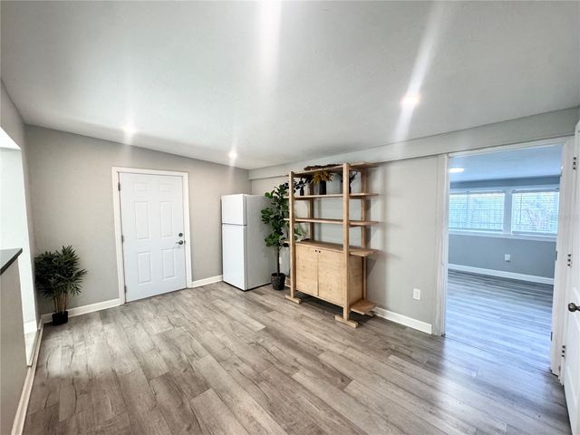 3913 S SHADE AVENUE, Sarasota, FL 34231