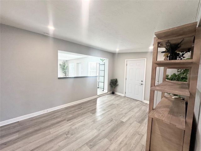 3913 S SHADE AVENUE, Sarasota, FL 34231