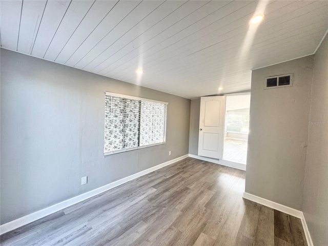 3913 S SHADE AVENUE, Sarasota, FL 34231