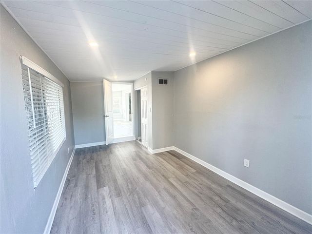 3913 S SHADE AVENUE, Sarasota, FL 34231