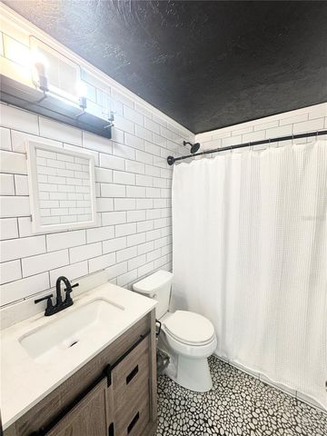 3913 S SHADE AVENUE, Sarasota, FL 34231