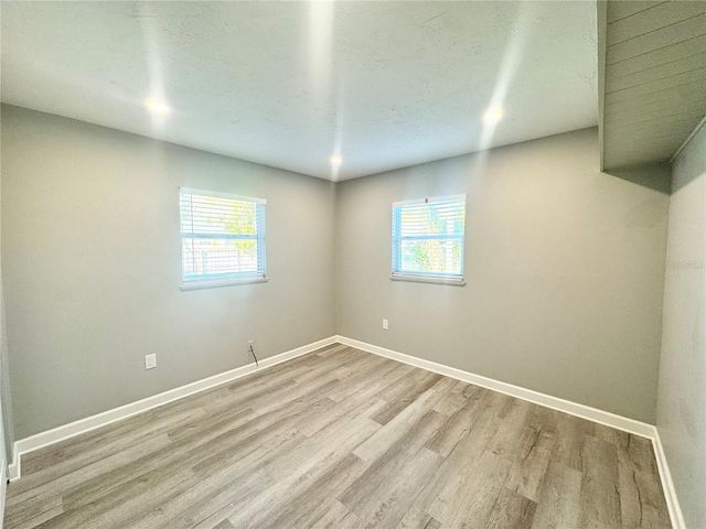 3913 S SHADE AVENUE, Sarasota, FL 34231