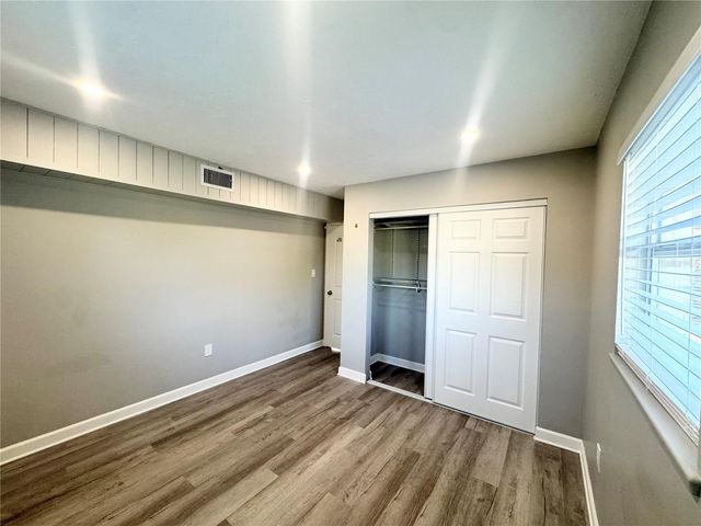 3913 S SHADE AVENUE, Sarasota, FL 34231