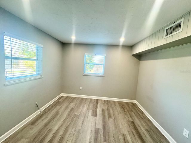 3913 S SHADE AVENUE, Sarasota, FL 34231