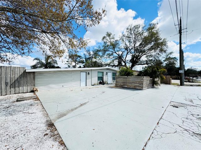 3913 S SHADE AVENUE, Sarasota, FL 34231