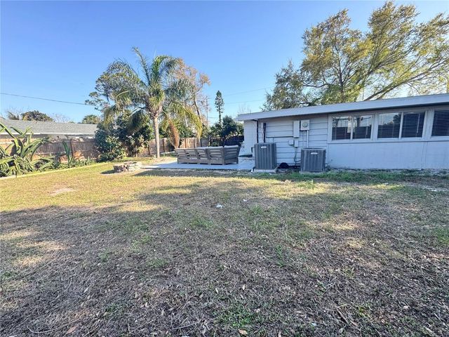 3913 S SHADE AVENUE, Sarasota, FL 34231