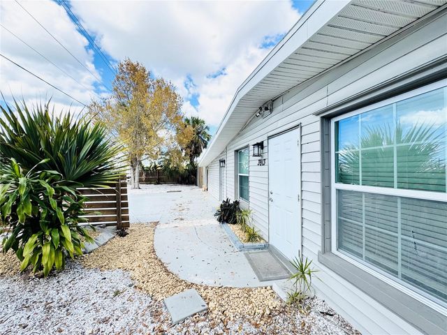 3913 S SHADE AVENUE, Sarasota, FL 34231