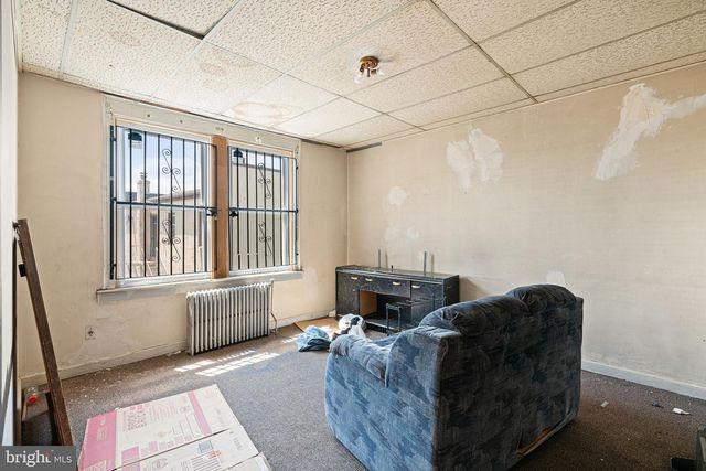 942 MARKET ST, Marcus Hook, PA 19061