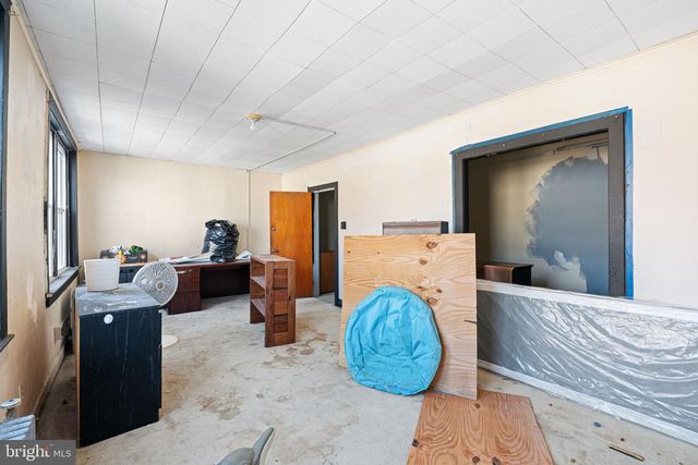 942 MARKET ST, Marcus Hook, PA 19061