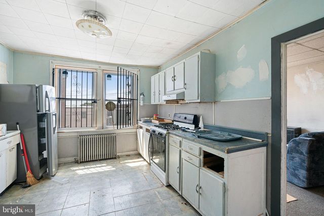 942 MARKET ST, Marcus Hook, PA 19061