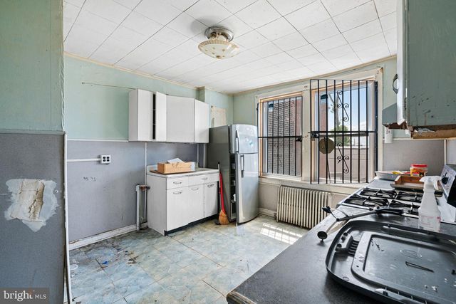 942 MARKET ST, Marcus Hook, PA 19061