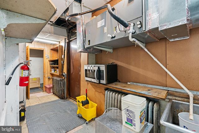 942 MARKET ST, Marcus Hook, PA 19061