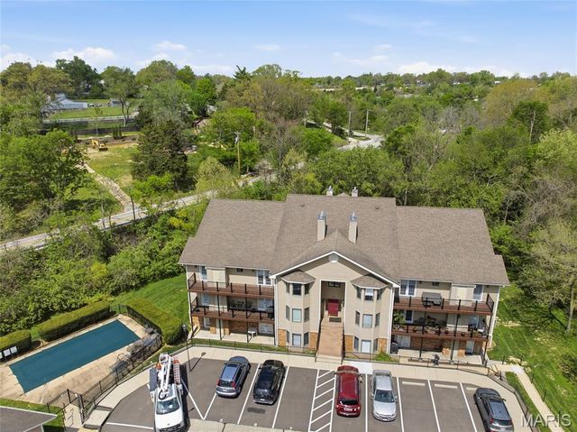 4501 Eli Drive G, St Louis, MO 63128