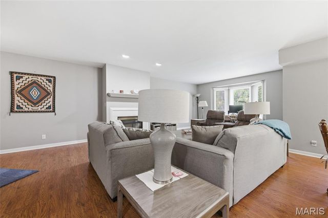 4501 Eli Drive G, St Louis, MO 63128