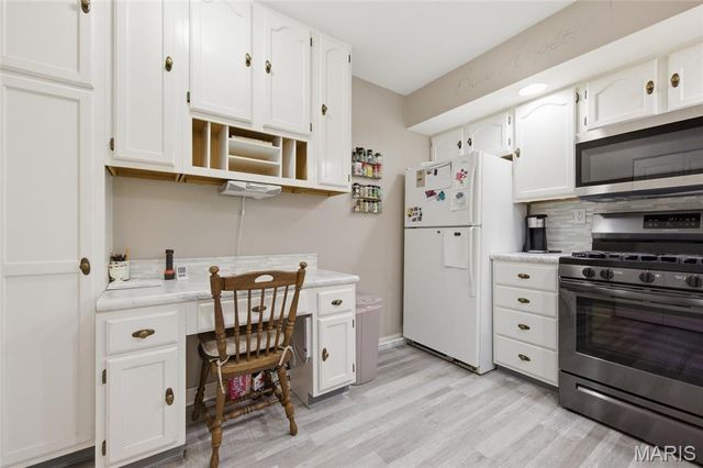 4501 Eli Drive G, St Louis, MO 63128