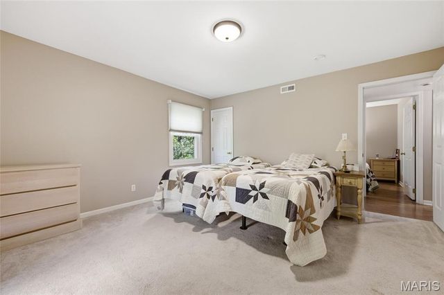 4501 Eli Drive G, St Louis, MO 63128