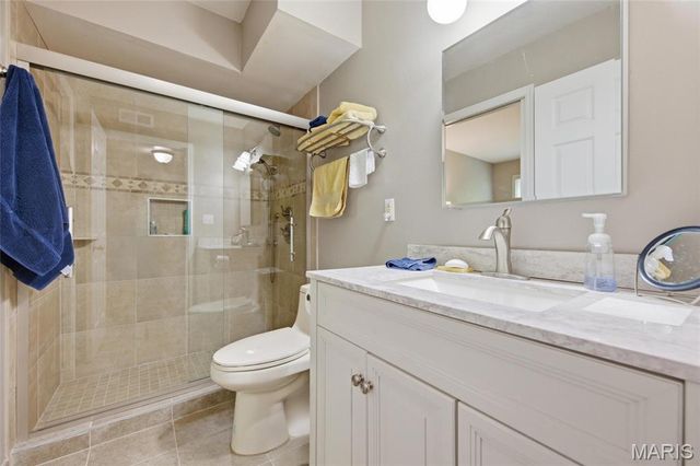 4501 Eli Drive G, St Louis, MO 63128