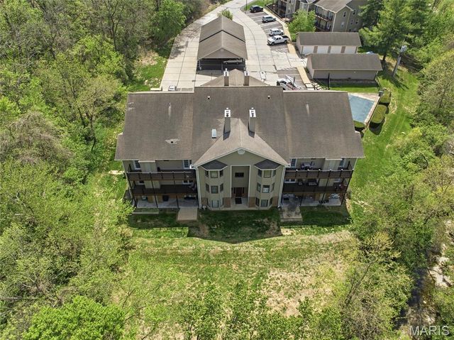 4501 Eli Drive G, St Louis, MO 63128