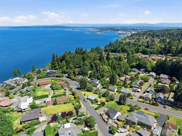 4417 Seahurst Avenue, Everett, WA 98203