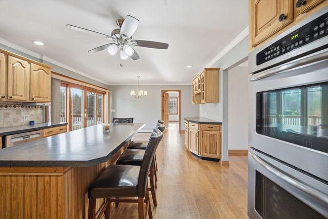 1070 Glendale Road, Wilbraham, MA 01095