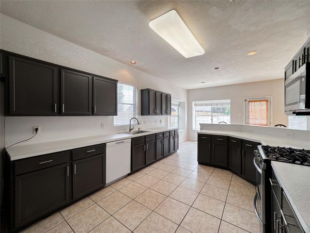 3015 Signal Hill Drive, Friendswood, TX 77546