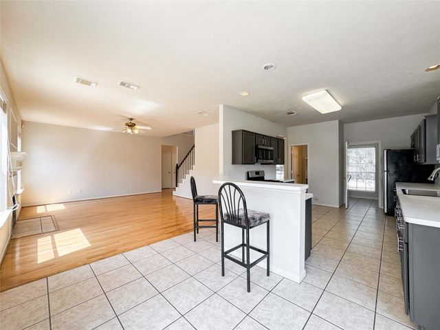 3015 Signal Hill Drive, Friendswood, TX 77546