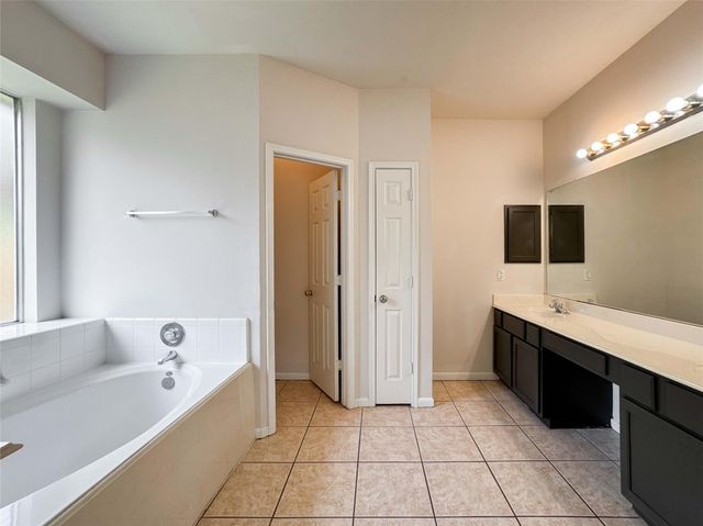 3015 Signal Hill Drive, Friendswood, TX 77546