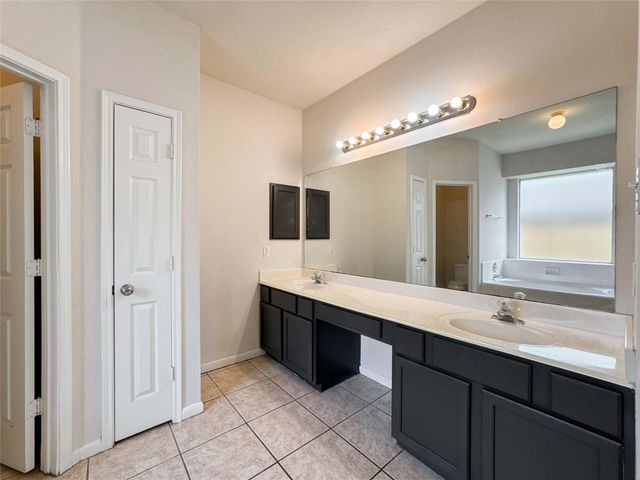 3015 Signal Hill Drive, Friendswood, TX 77546