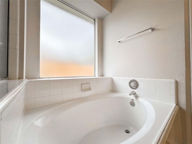 3015 Signal Hill Drive, Friendswood, TX 77546