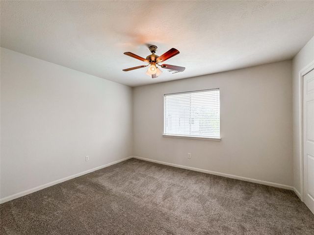 3015 Signal Hill Drive, Friendswood, TX 77546