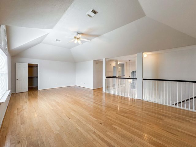 3015 Signal Hill Drive, Friendswood, TX 77546