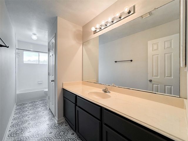 3015 Signal Hill Drive, Friendswood, TX 77546