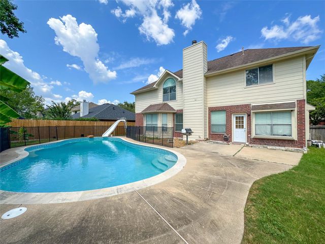 3015 Signal Hill Drive, Friendswood, TX 77546