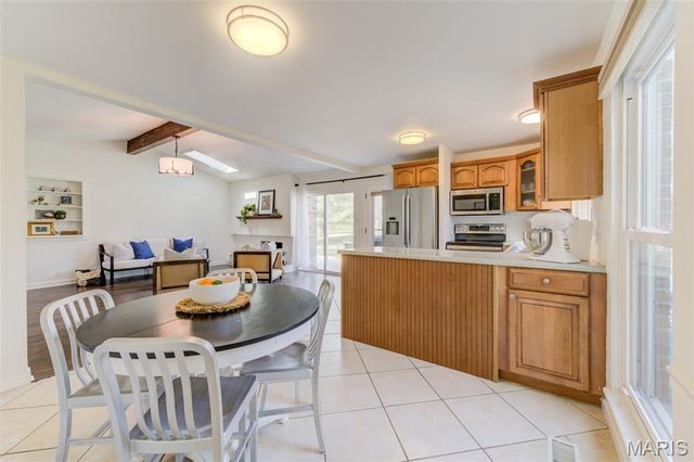 323 Chipley Circle, Ballwin, MO 63011