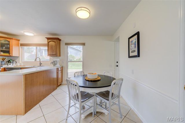 323 Chipley Circle, Ballwin, MO 63011