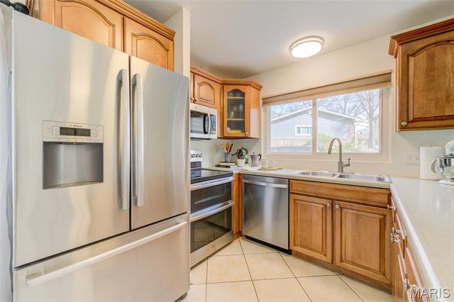 323 Chipley Circle, Ballwin, MO 63011